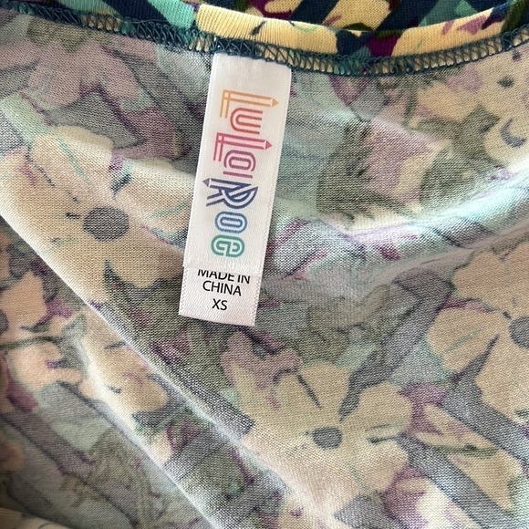Lularoe Classic T - Picture 5 of 6